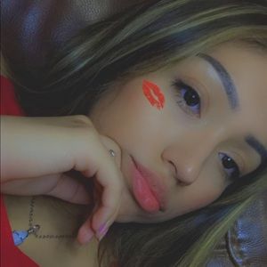 Meet your Posher, Brenda